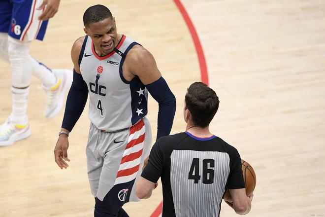 个充满期待 个充满期待